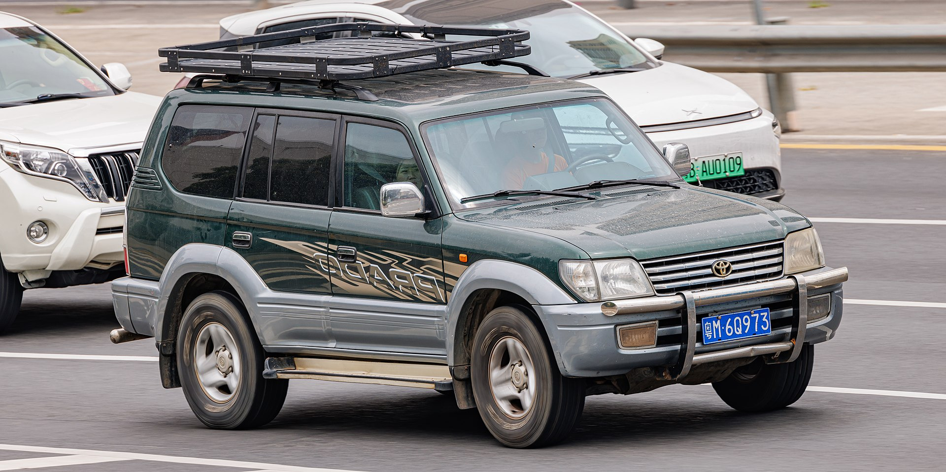 Toyota Land Cruiser 76 HZJ76