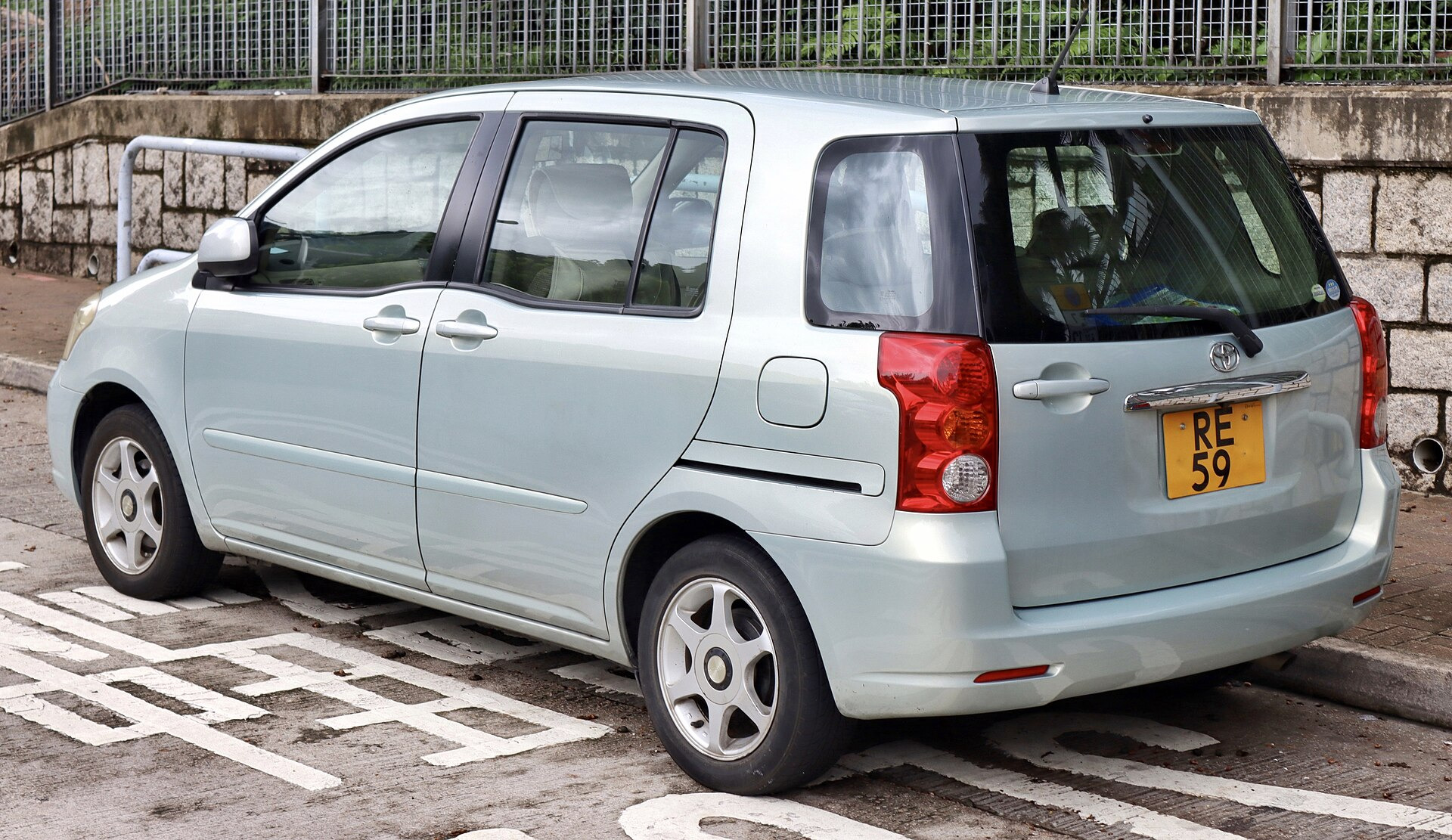Toyota Raum