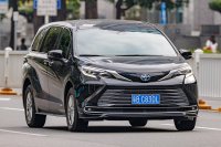 Toyota Sienna — снимка 3