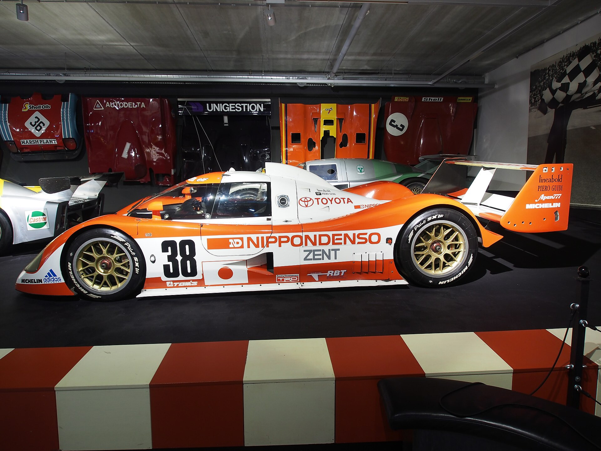 Toyota Windom V10