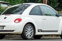 Volkswagen New Beetle Beetle 2011 — снимка 3