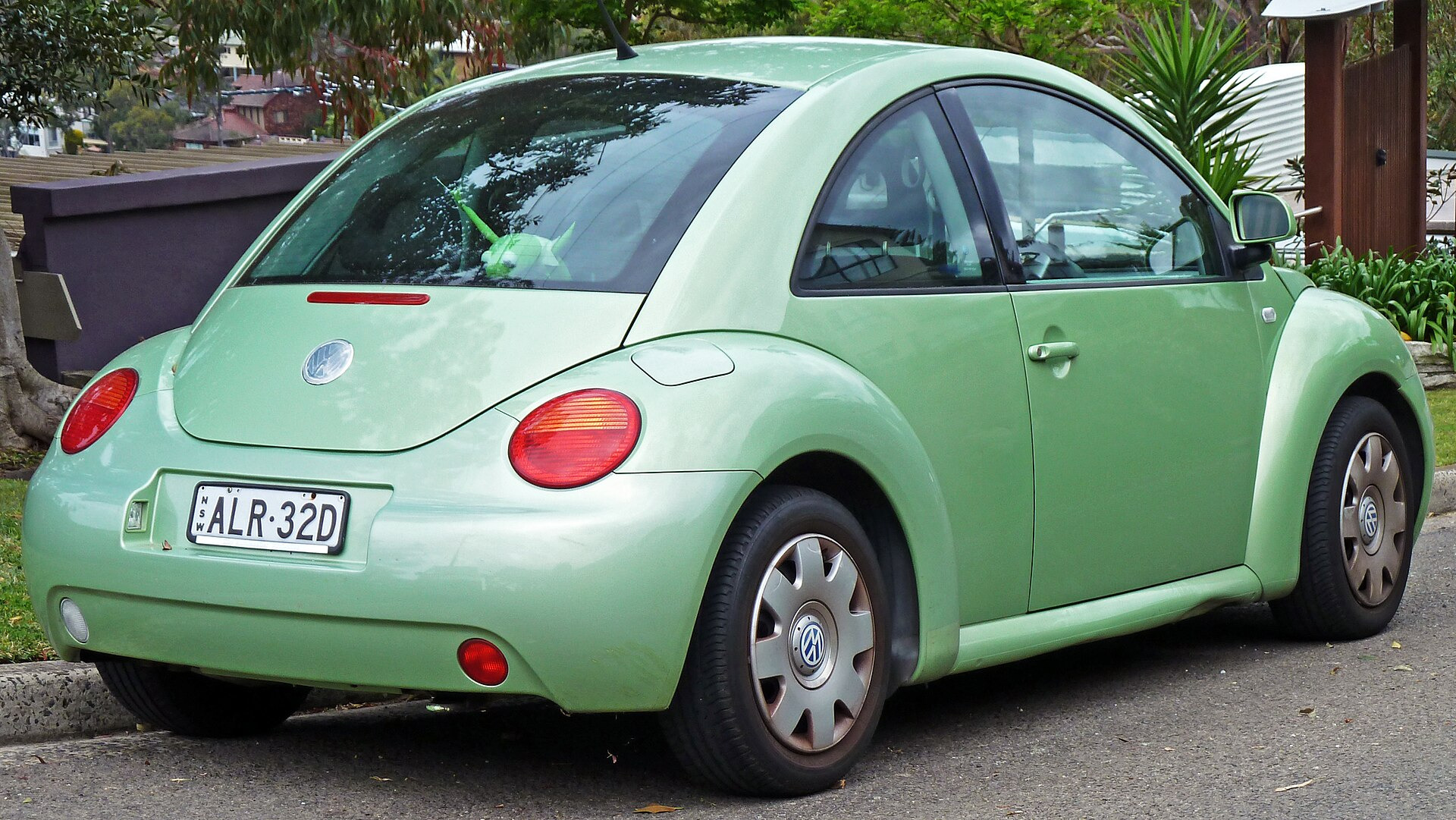Volkswagen New Beetle 9C 1.9 TDI (101hp)