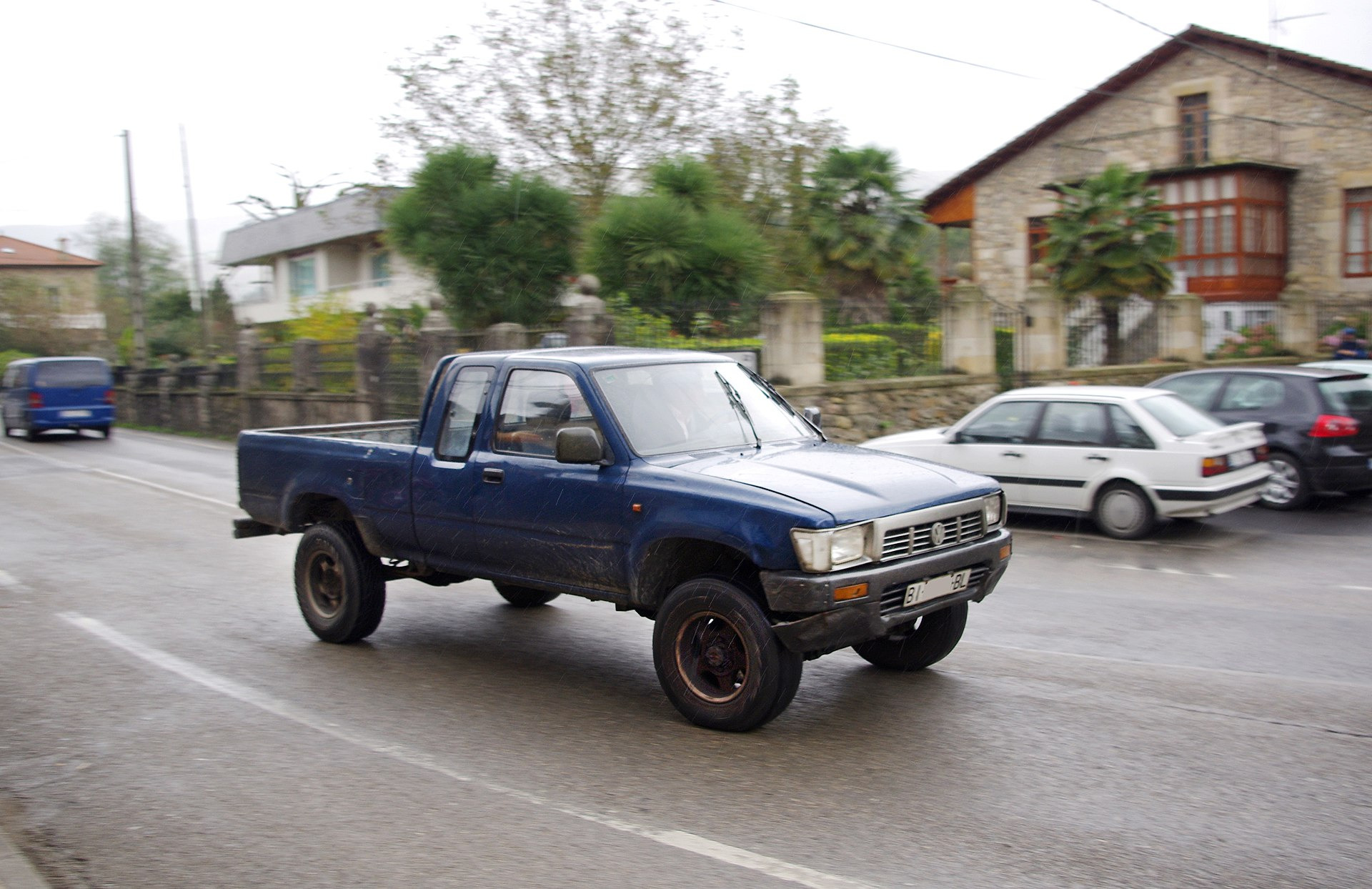 Volkswagen Taro 2.4 D (79hp)