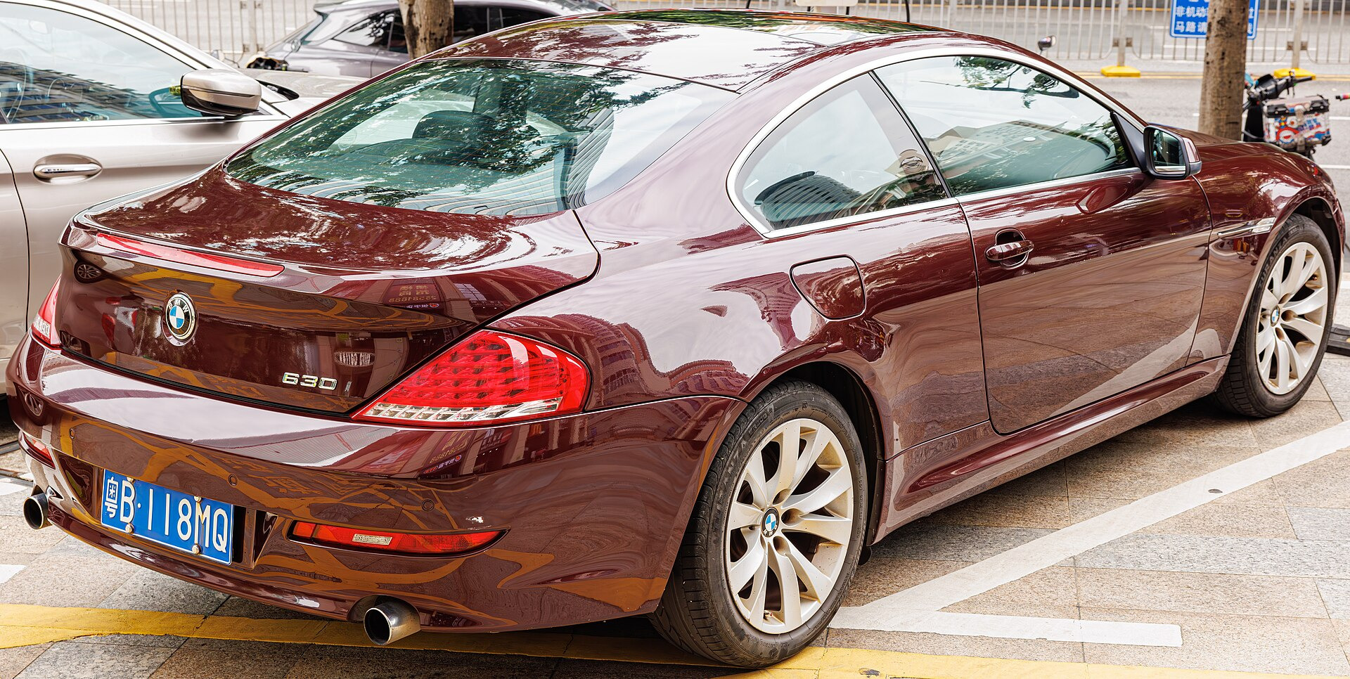 BMW 6 E63