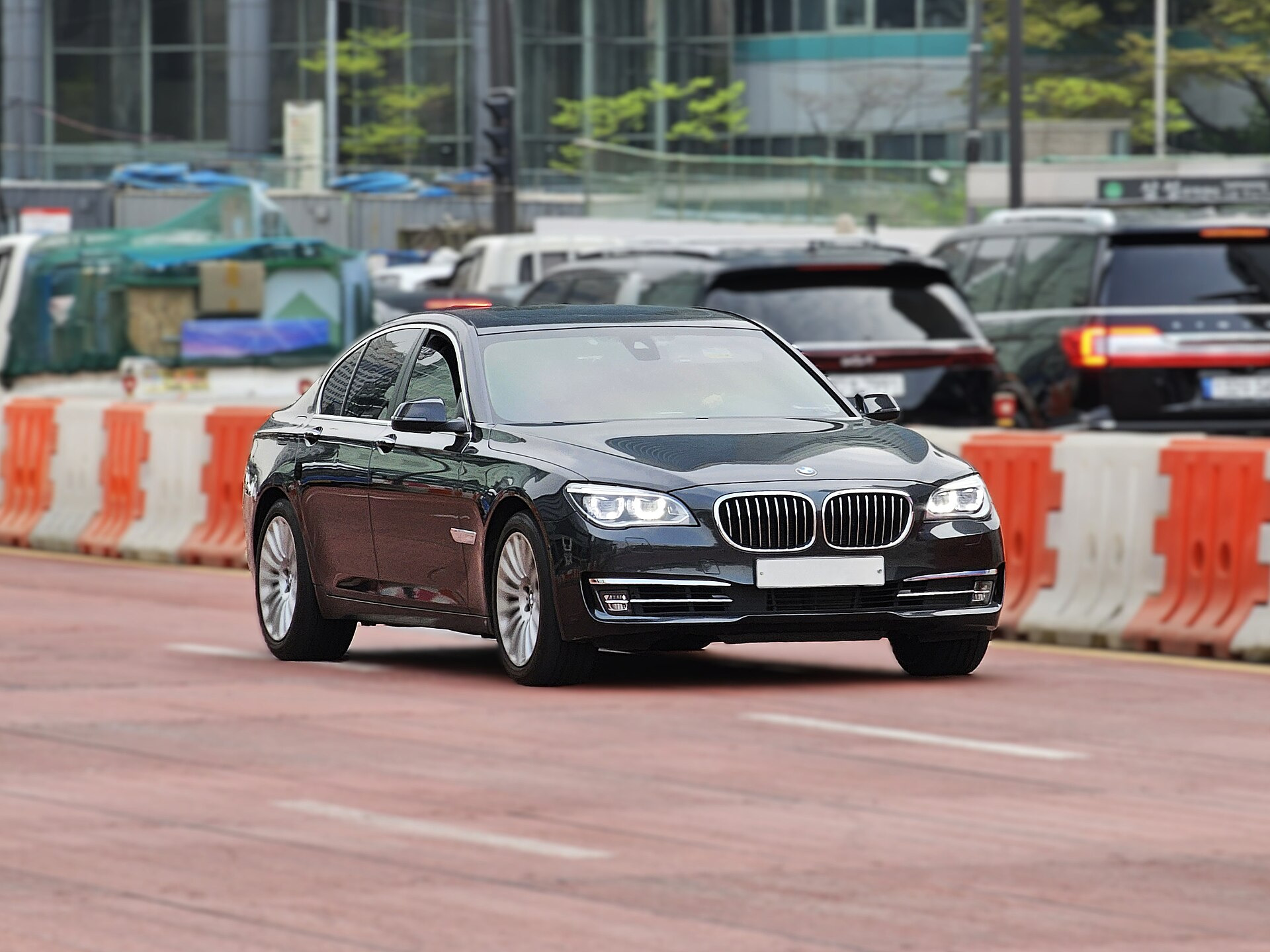 BMW 7 F01 ActiveHybrid7L (465hp)