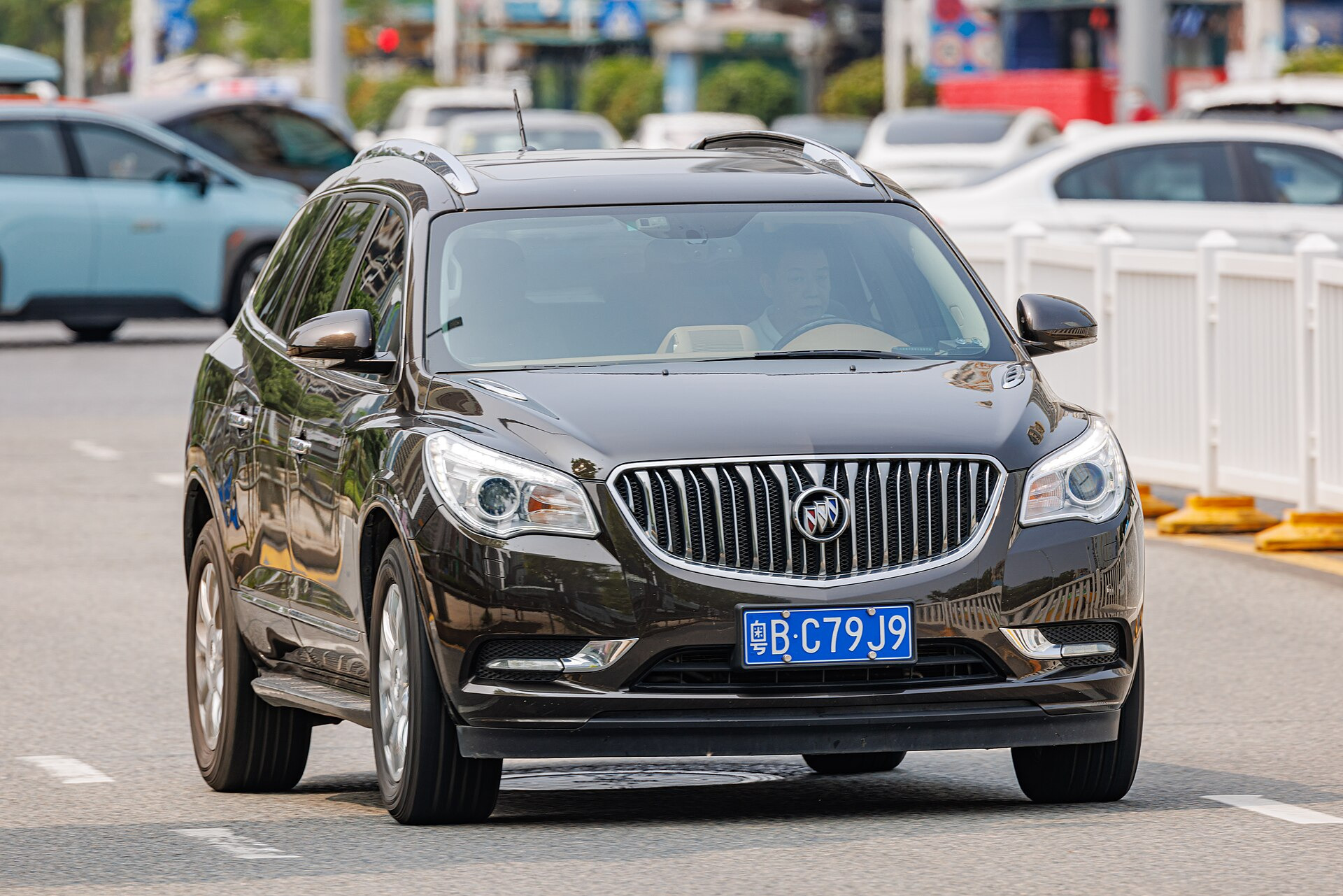 Buick Enclave 3.6i V6 2WD (275hp)