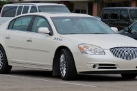 Buick Lucerne — снимка 2