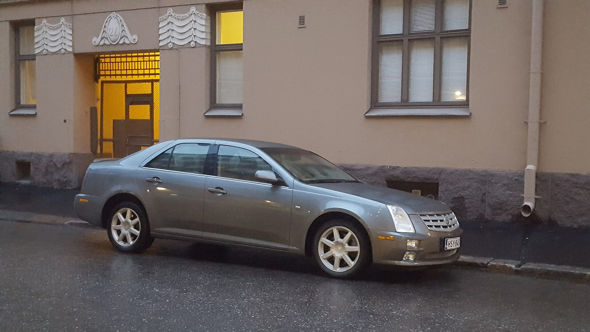 Cadillac STS