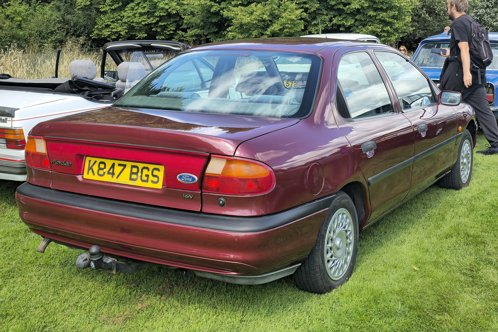 Ford Mondeo I GBP 1.8 i 16V (112hp)