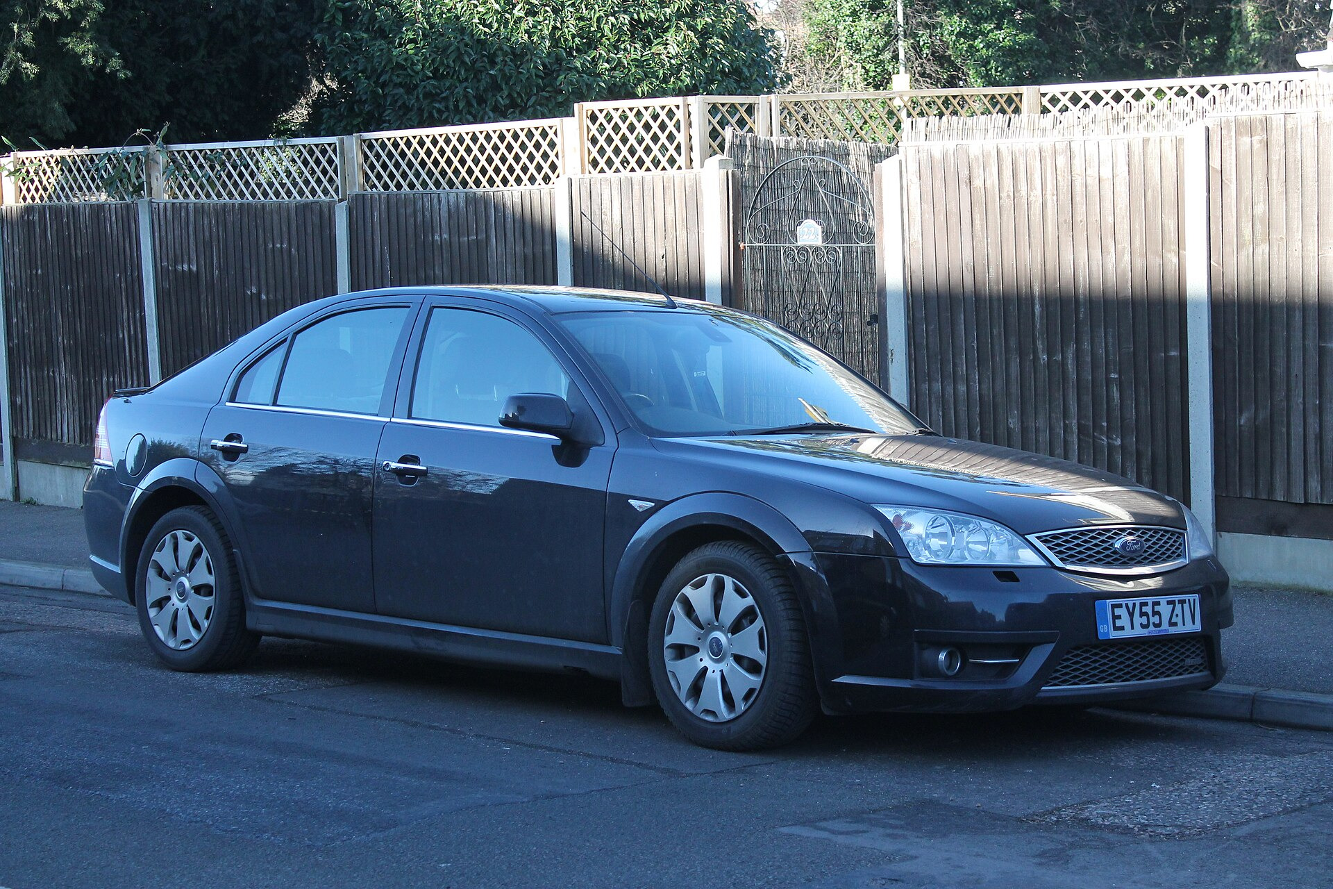 Ford Mondeo III Hatchback