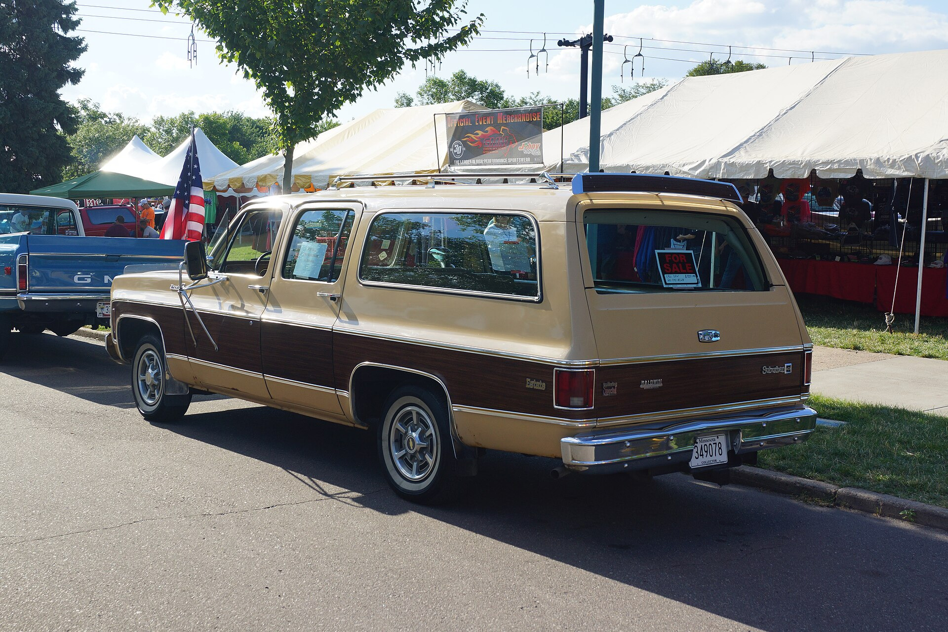 Chevrolet Suburban C/K
