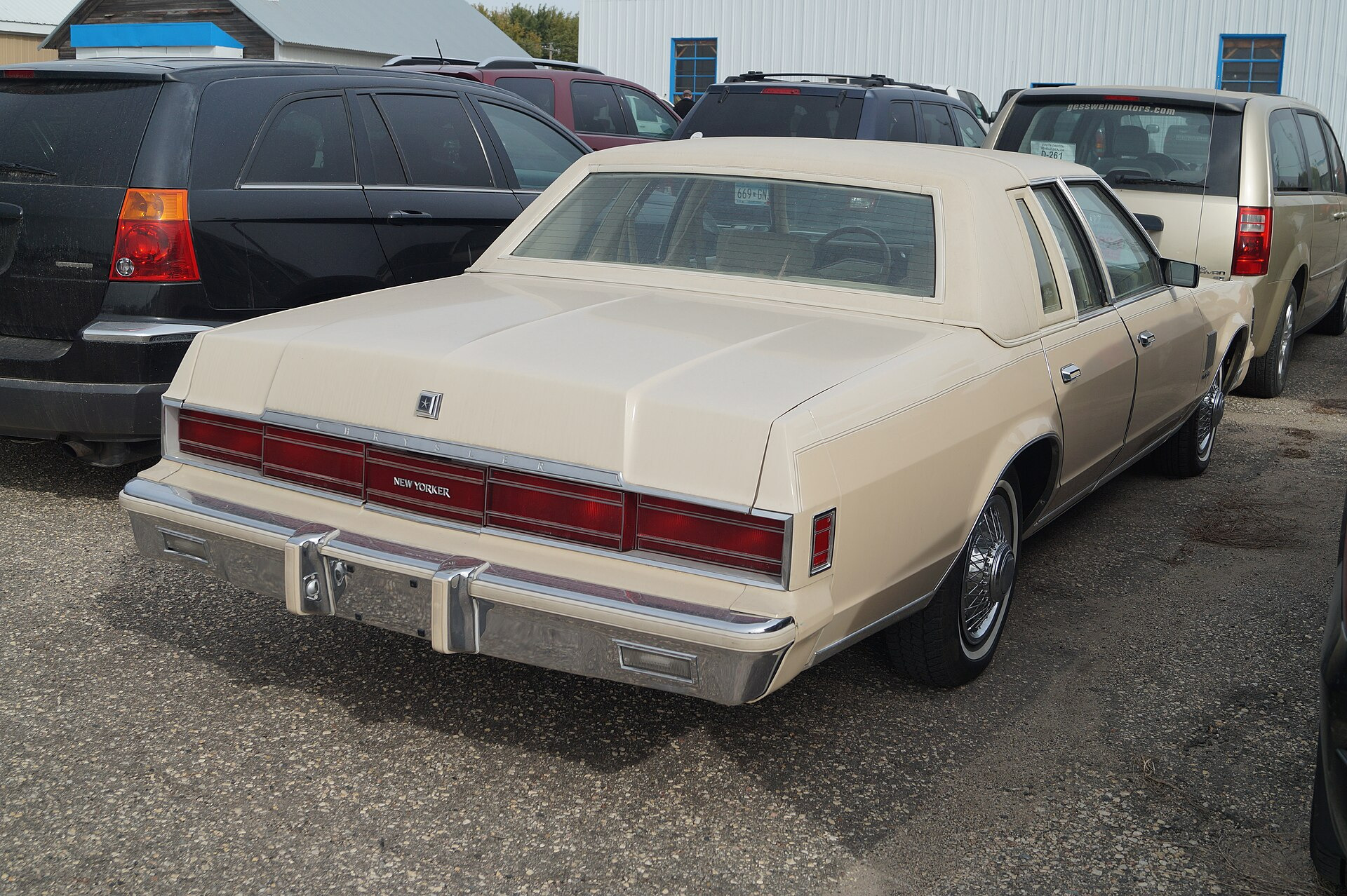 Chrysler NEW Yorker Fifth Avenue