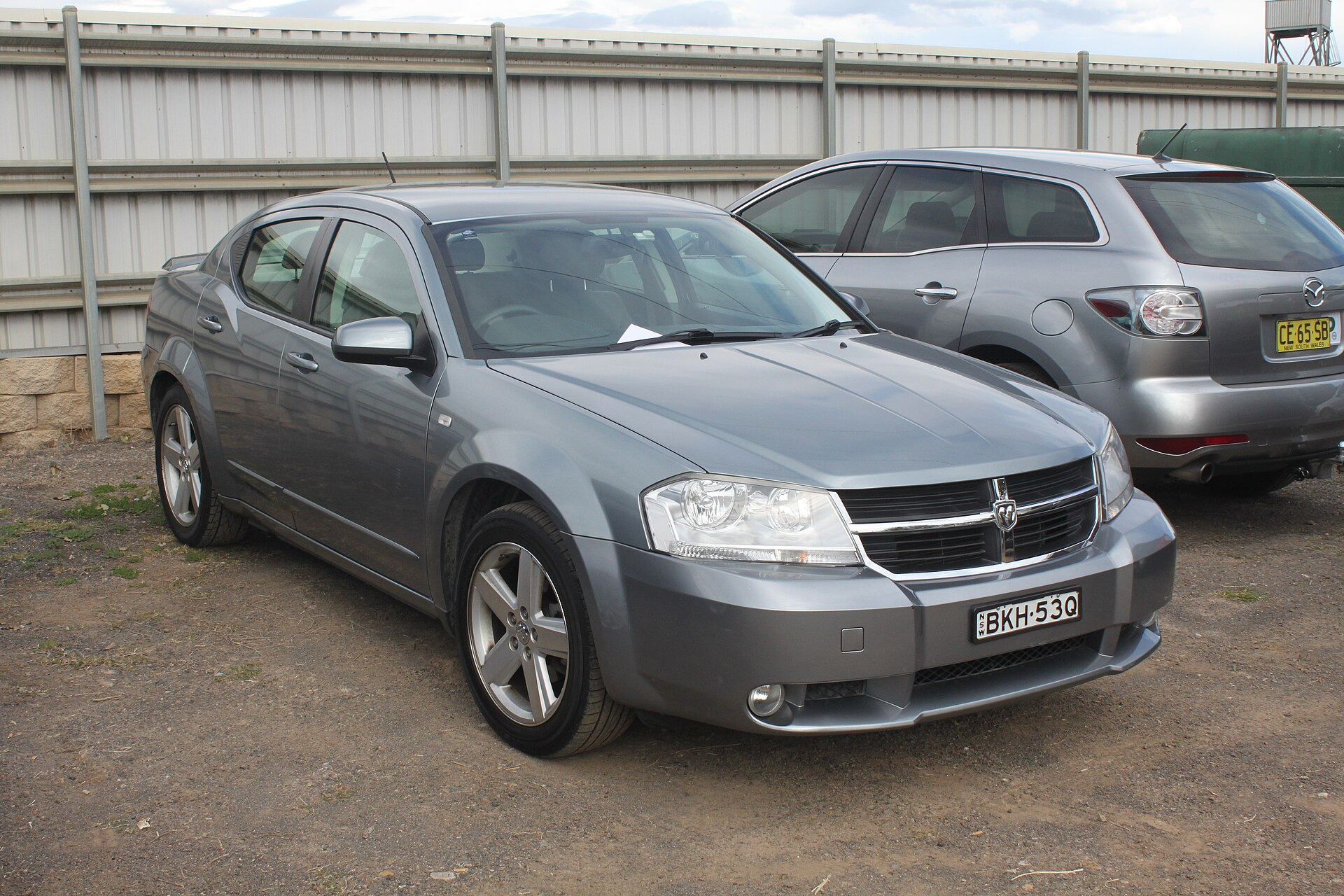 Dodge Avenger sedan