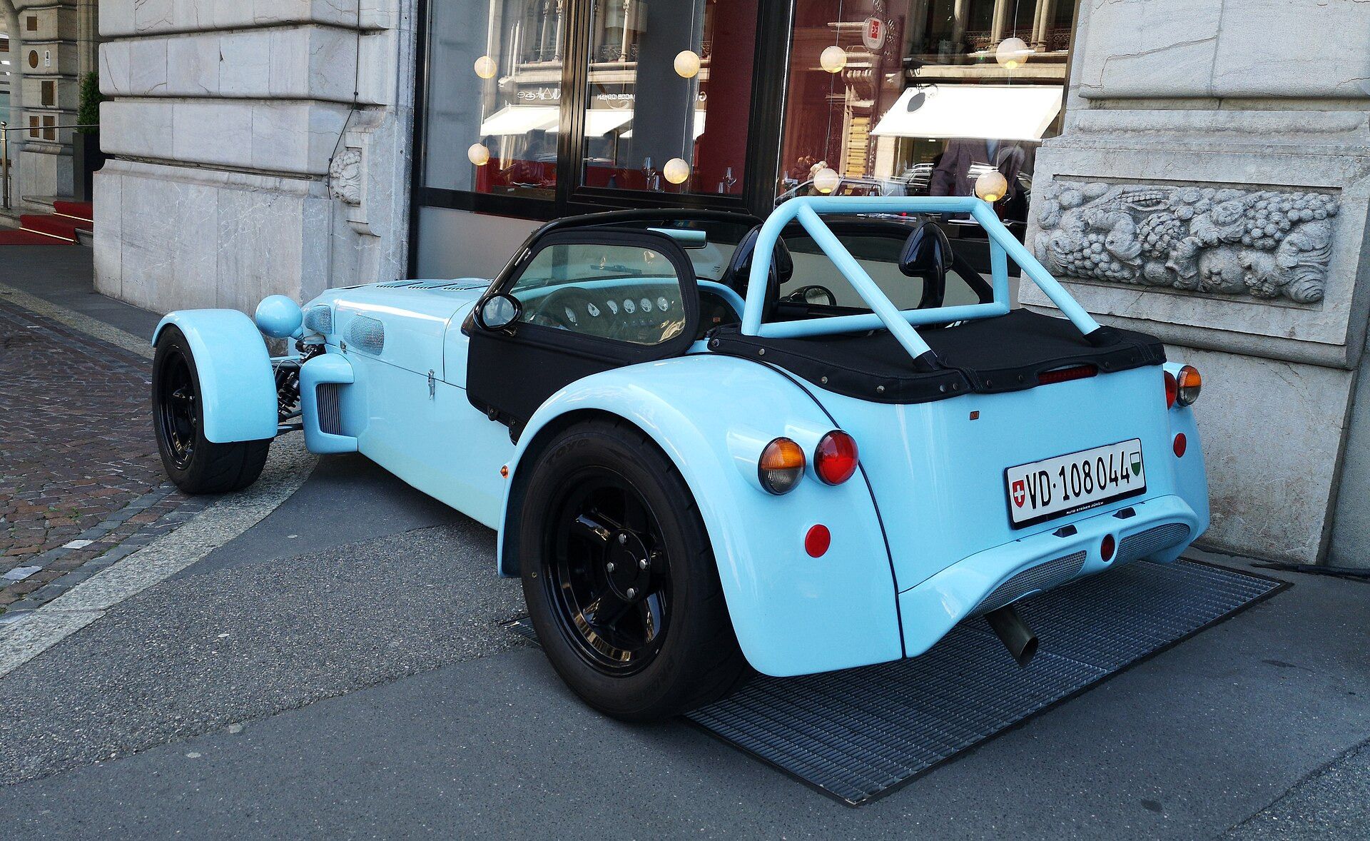 Donkervoort D8