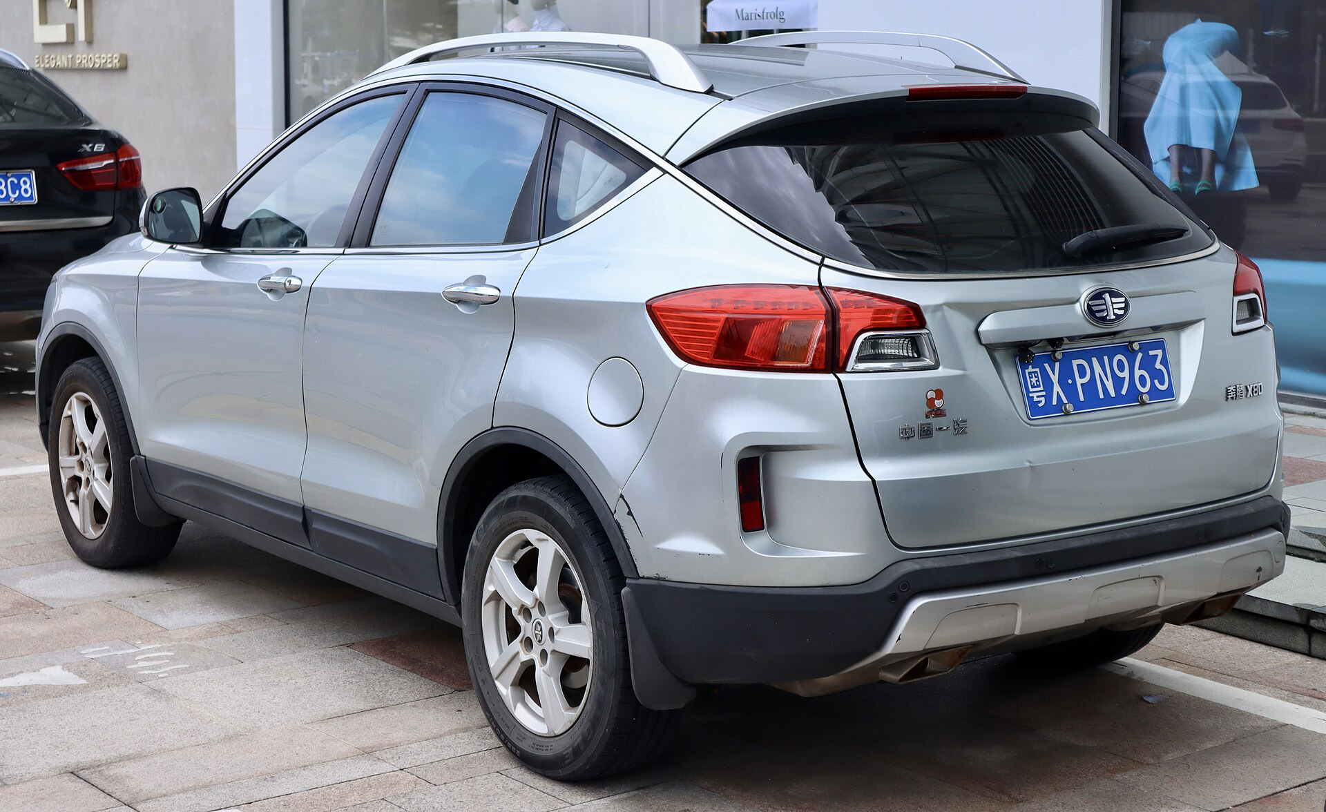 Faw Besturn