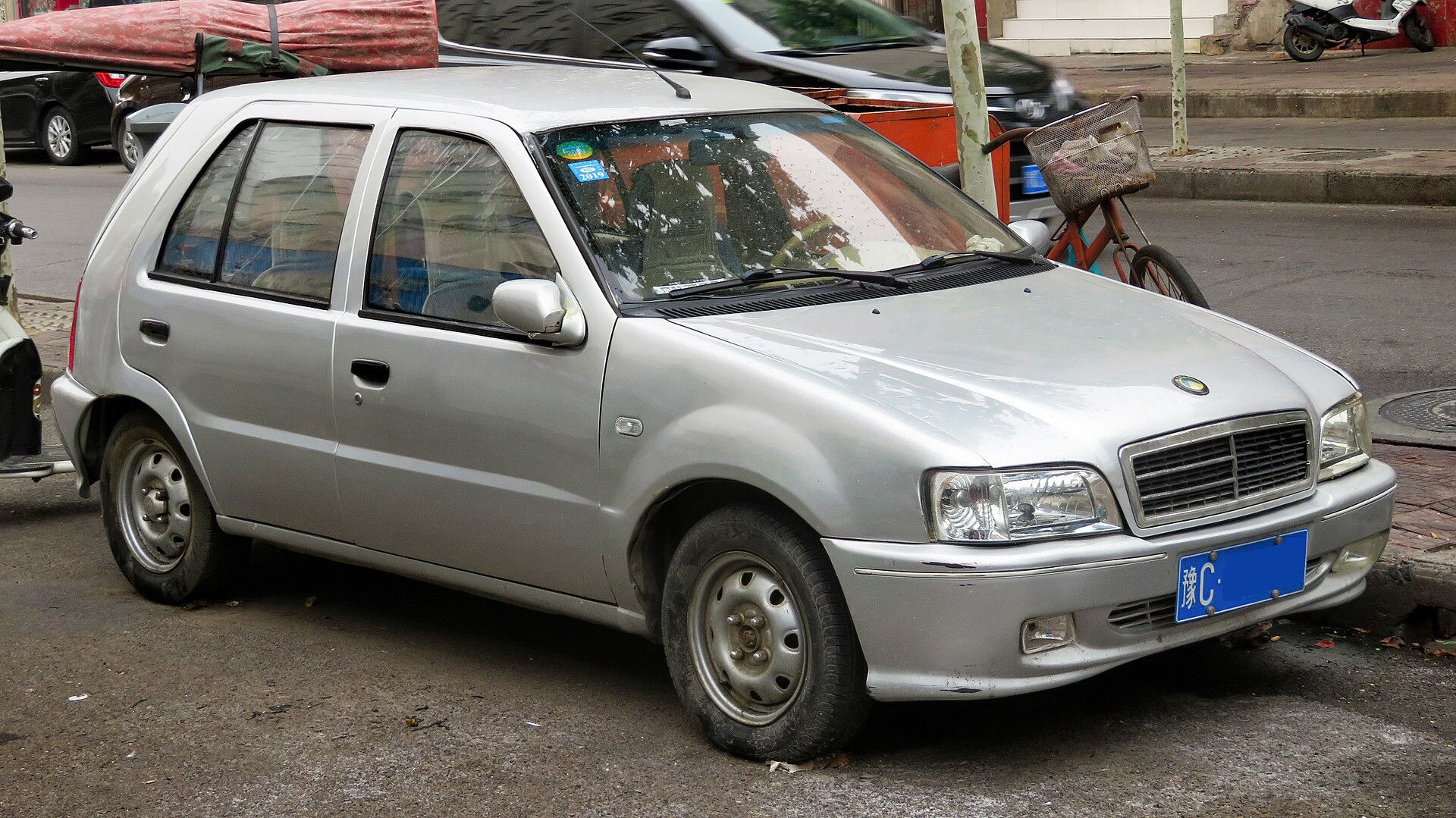 Geely Haoqing 300