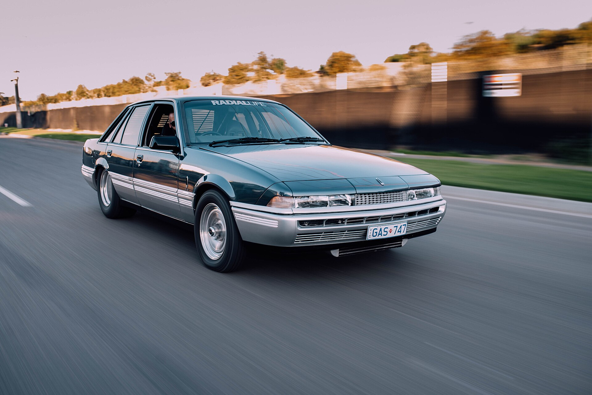 Holden Calais
