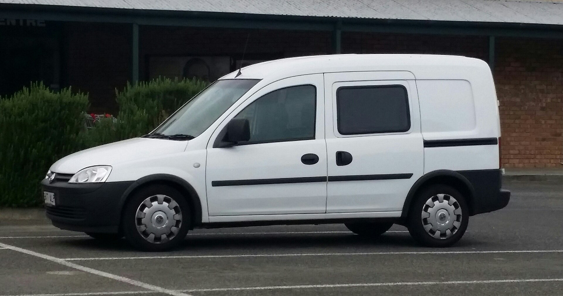 Holden Combo B91