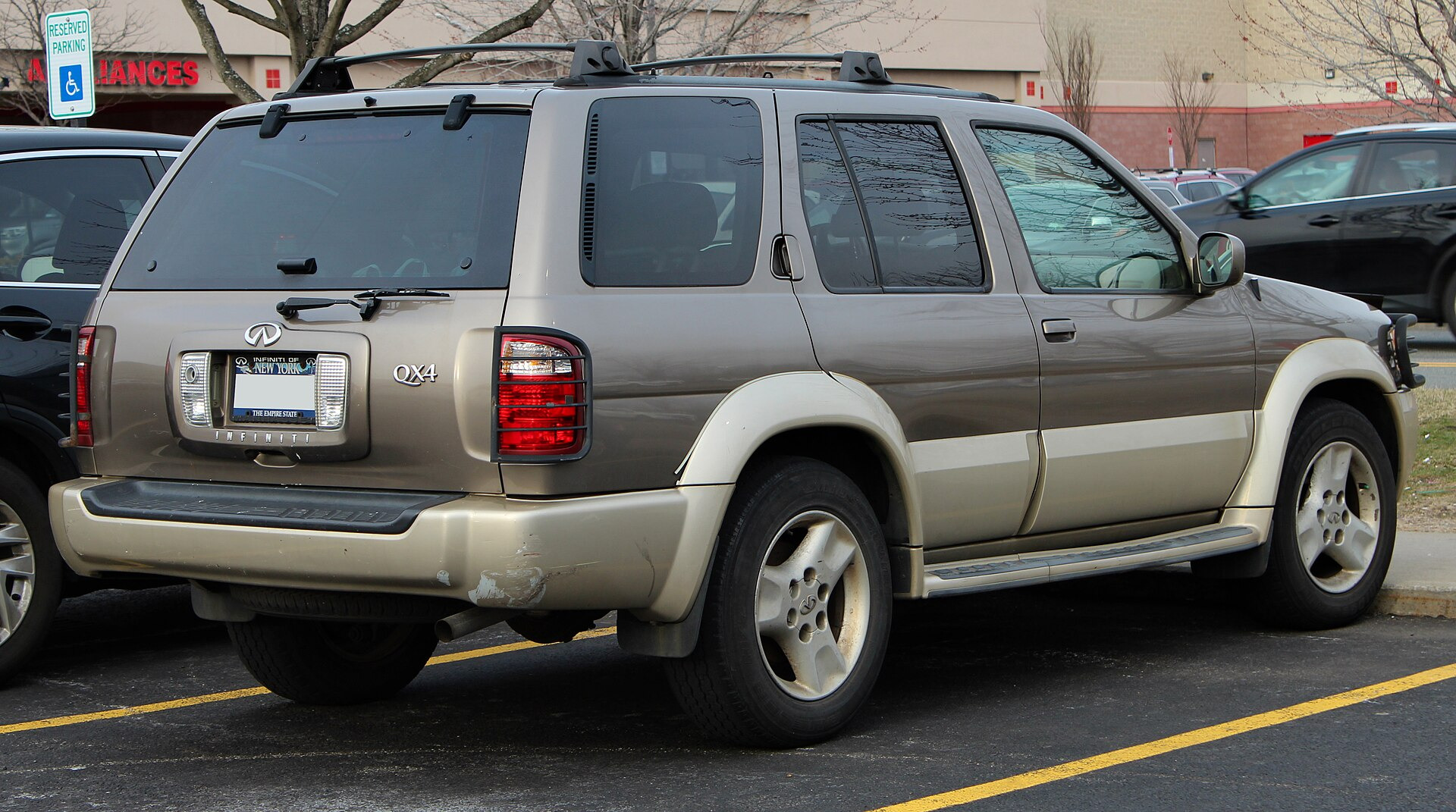 Infiniti QX4