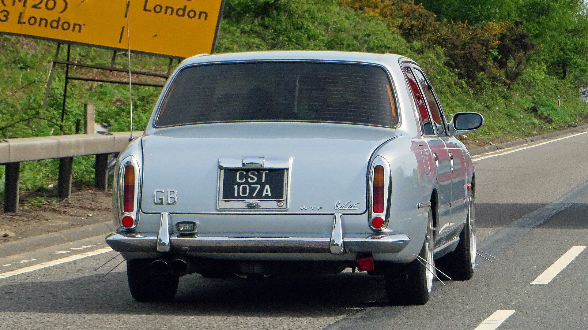 Mitsuoka Galue II