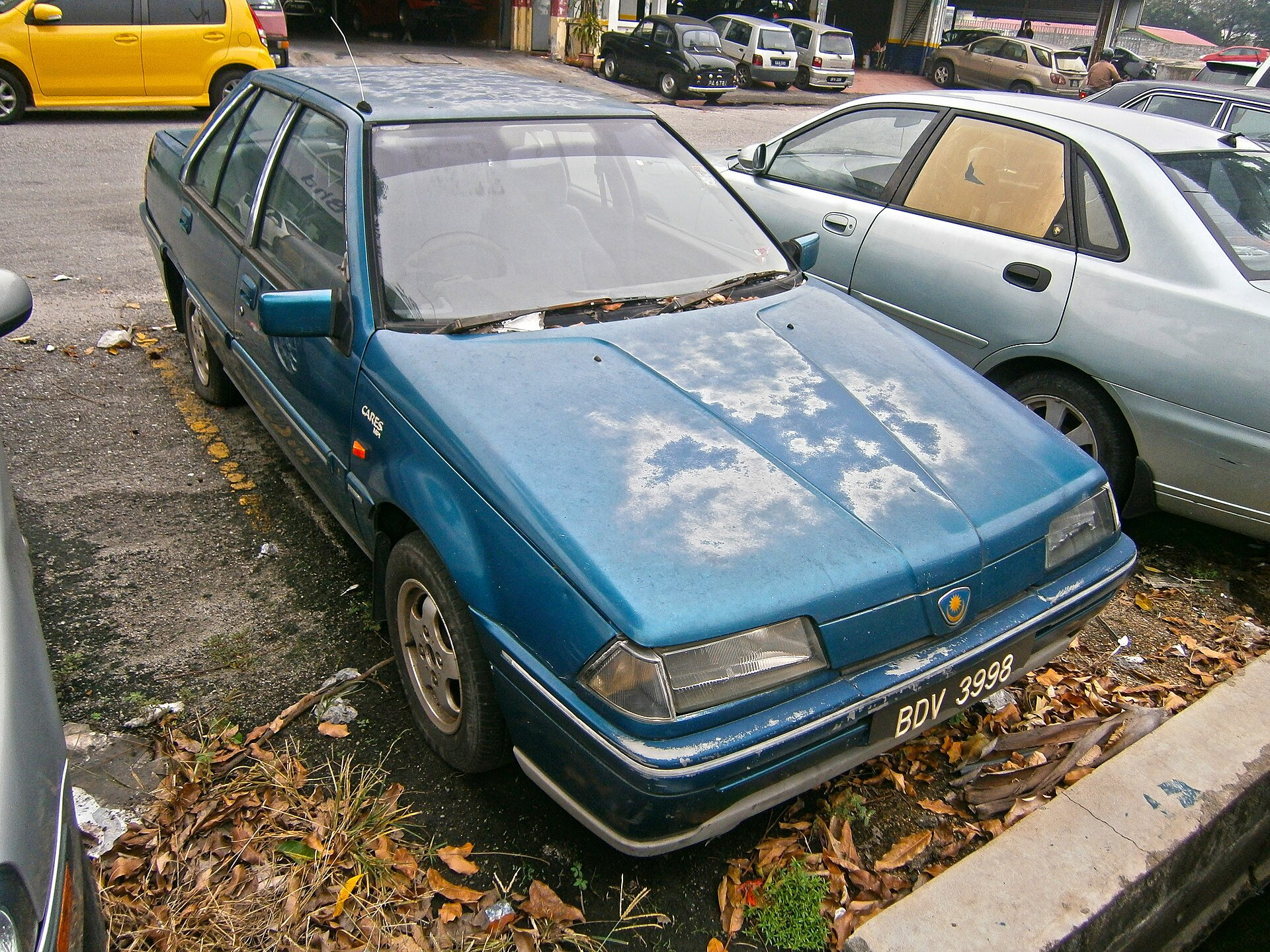 Proton Saloon Aeroback
