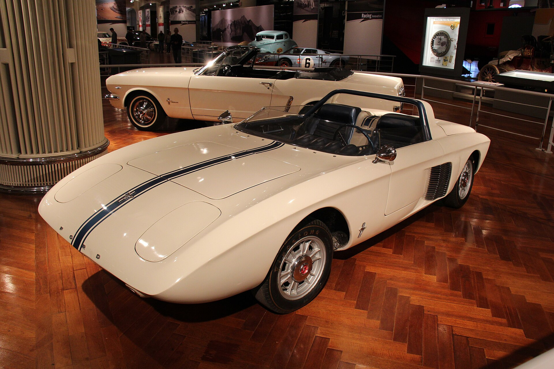 Ford Mustang I