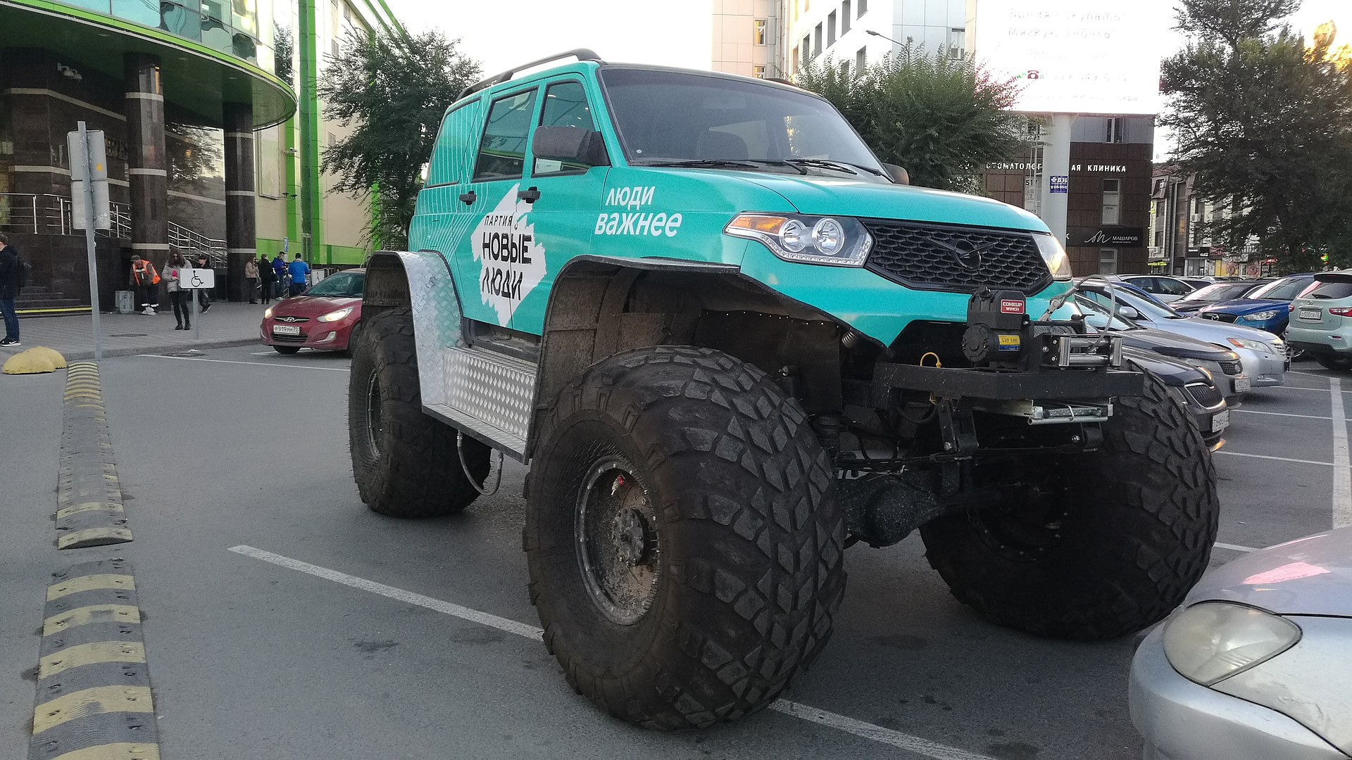 Uaz 3163 Patriot