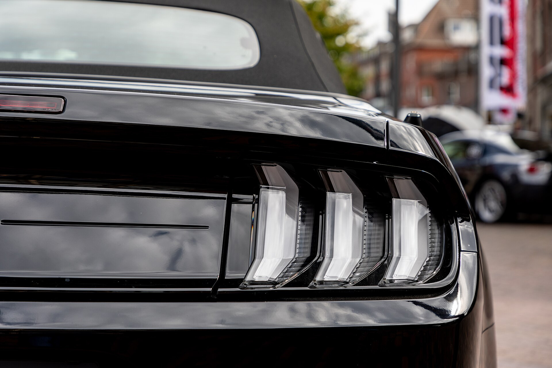Ford Mustang IV