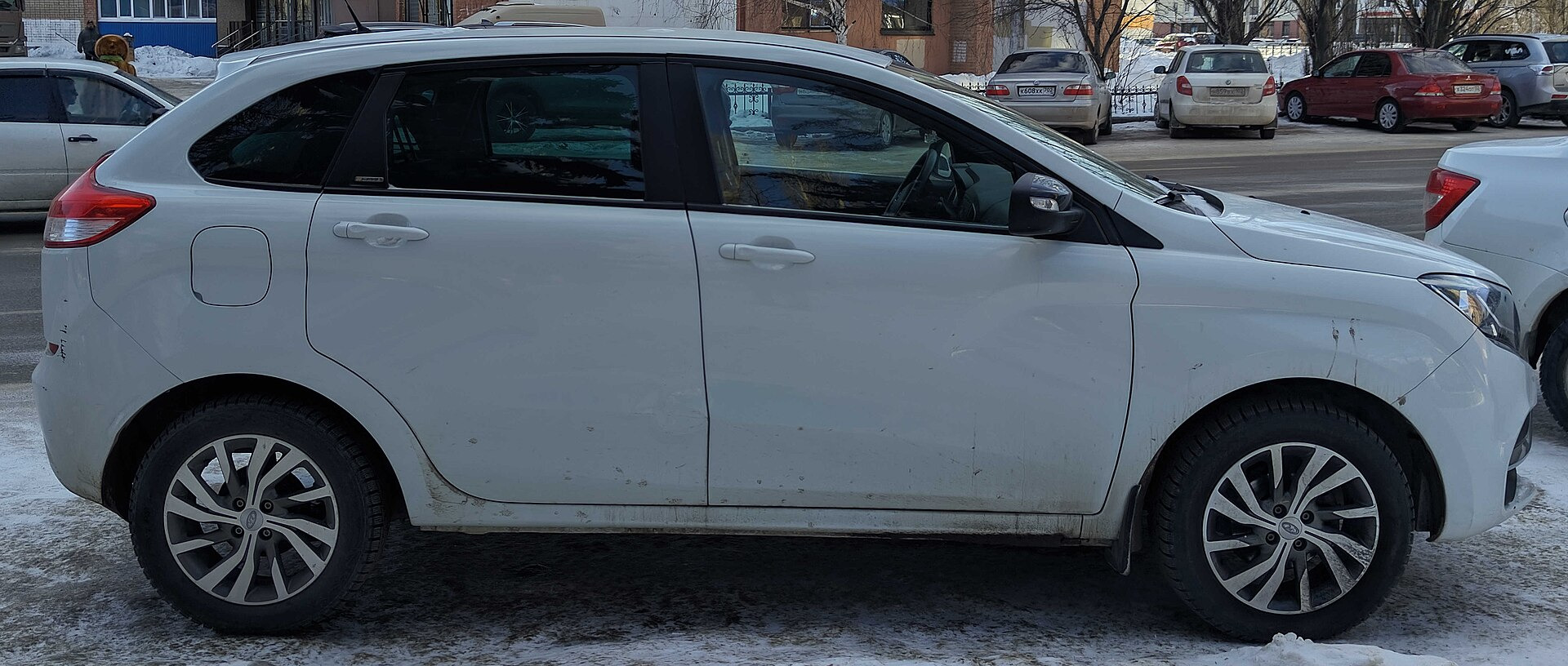 Lada XRAY 1.8 AT (123hp)