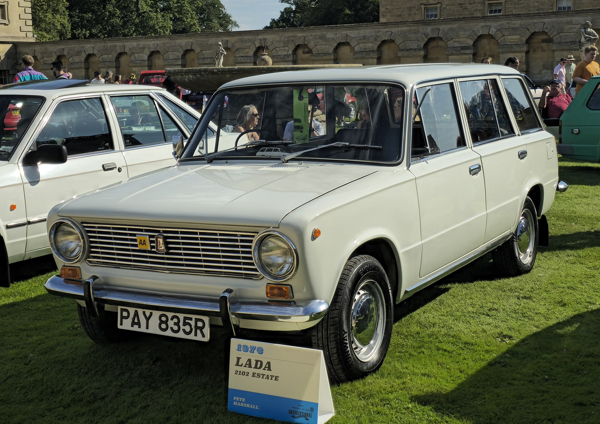 Lada 2102