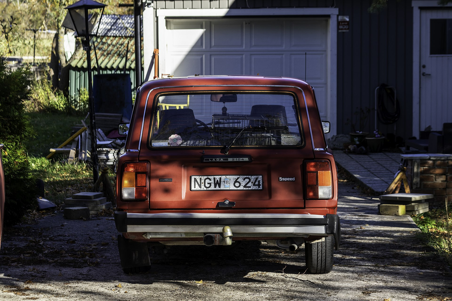 Lada 2104