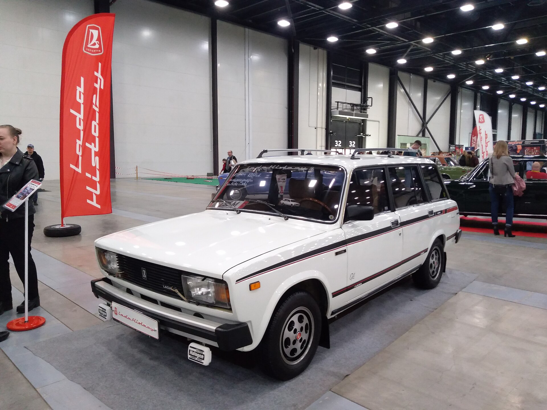 Lada 2104 21043