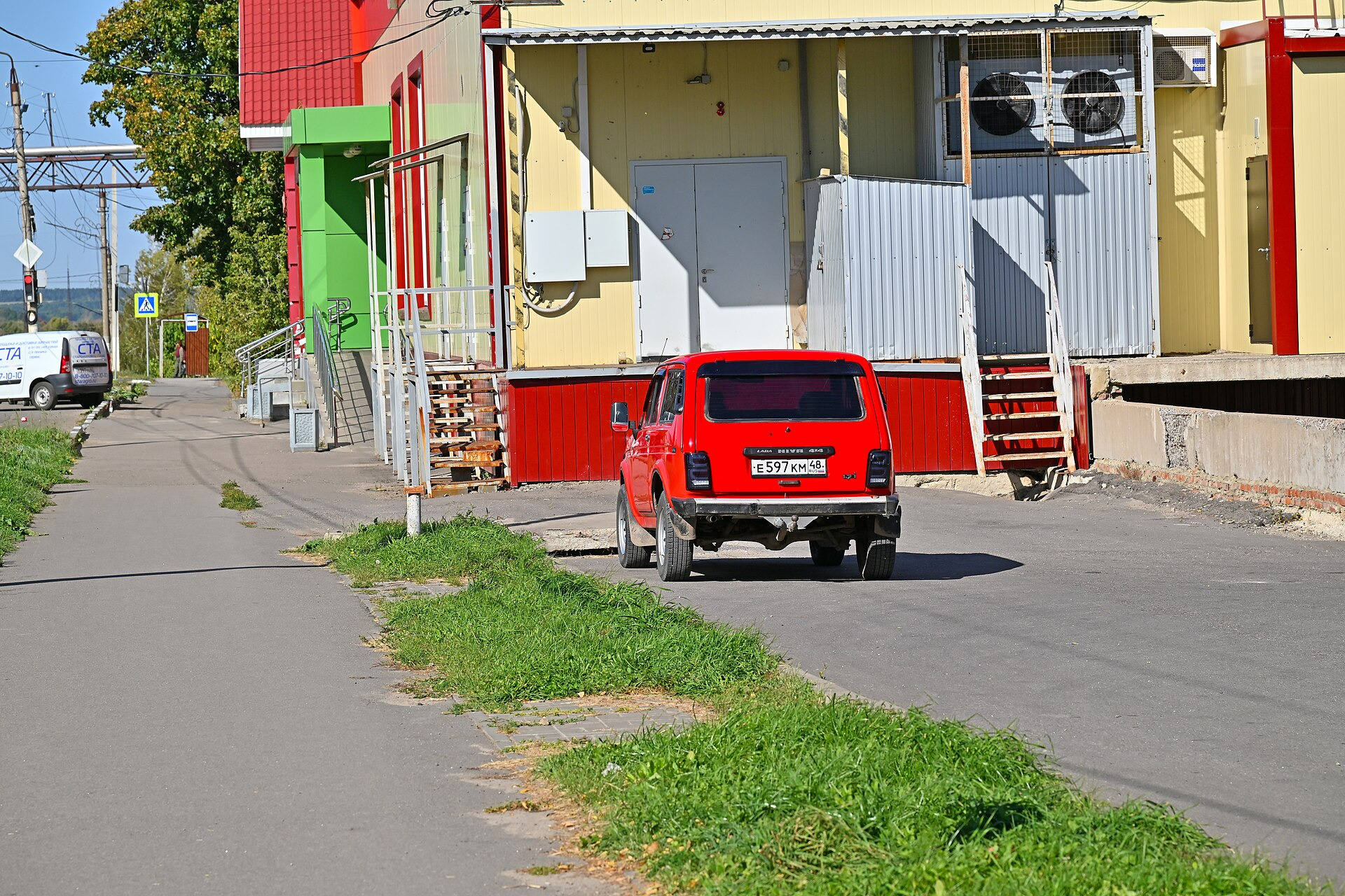 Lada 2121 21214 1.7 (83hp)