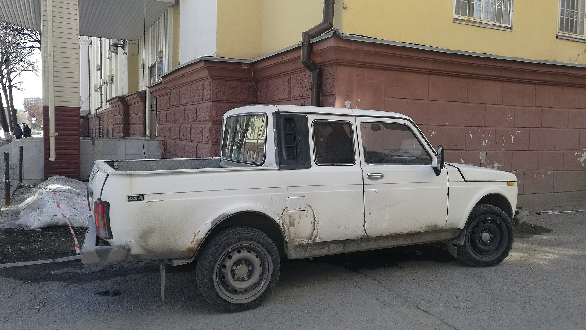 Lada 2329