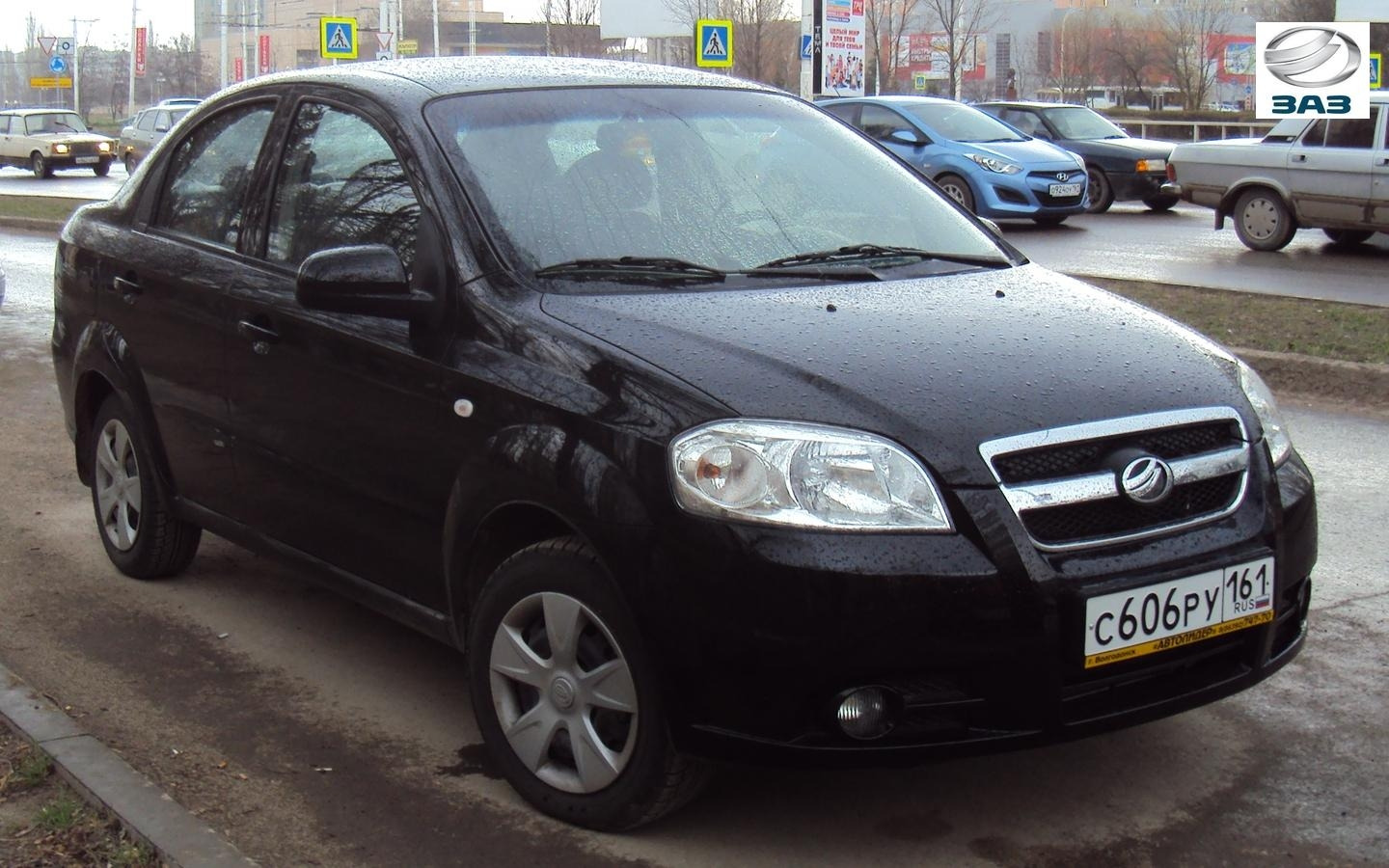 Zaz Chance Sedan