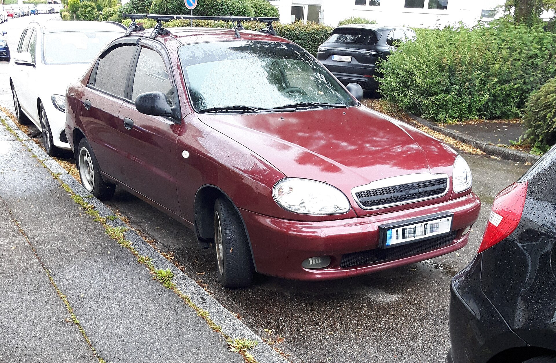 Zaz Sens Sedan