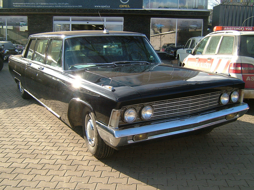 Zil 114