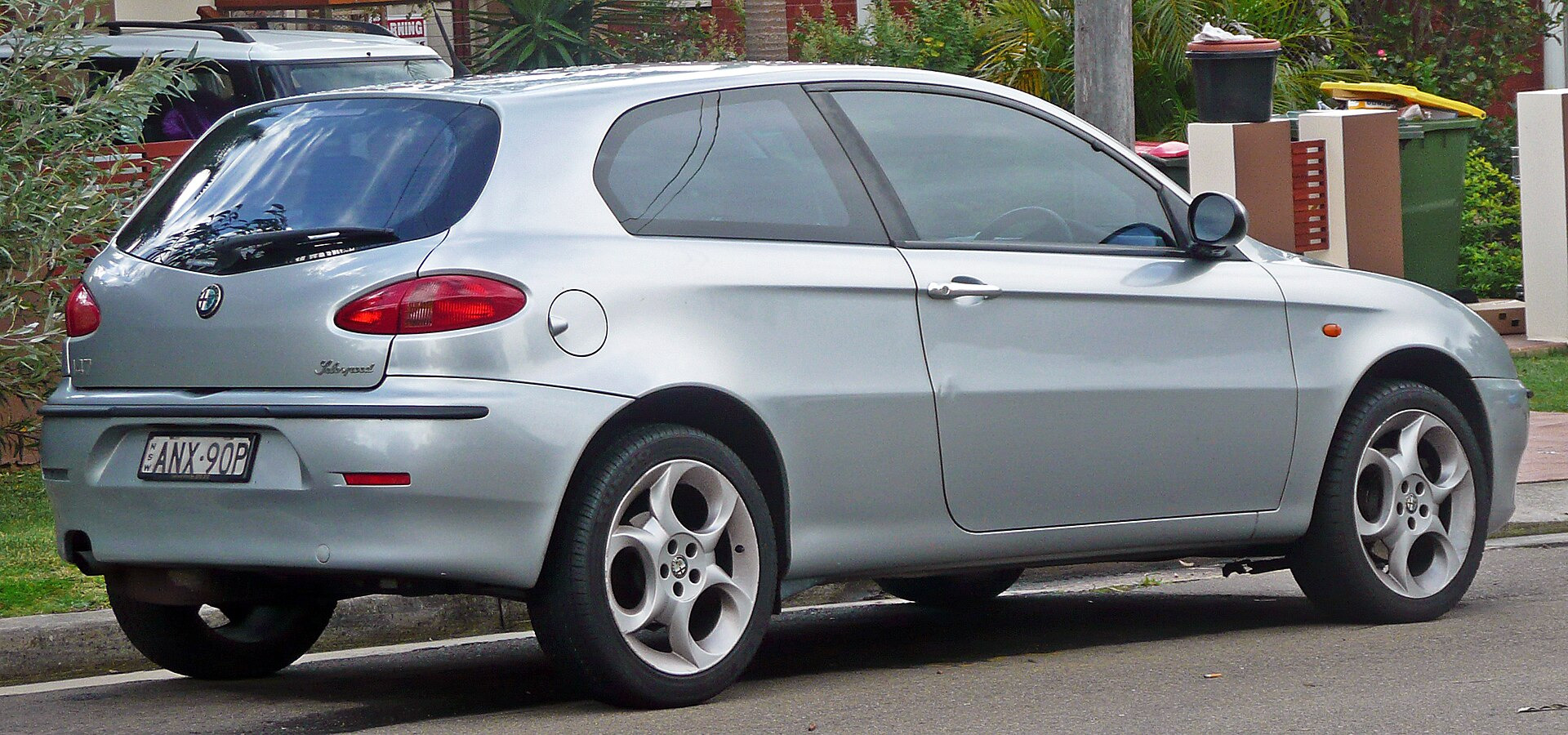 Alfa Romeo 147 (facelift 2004) 3-doors