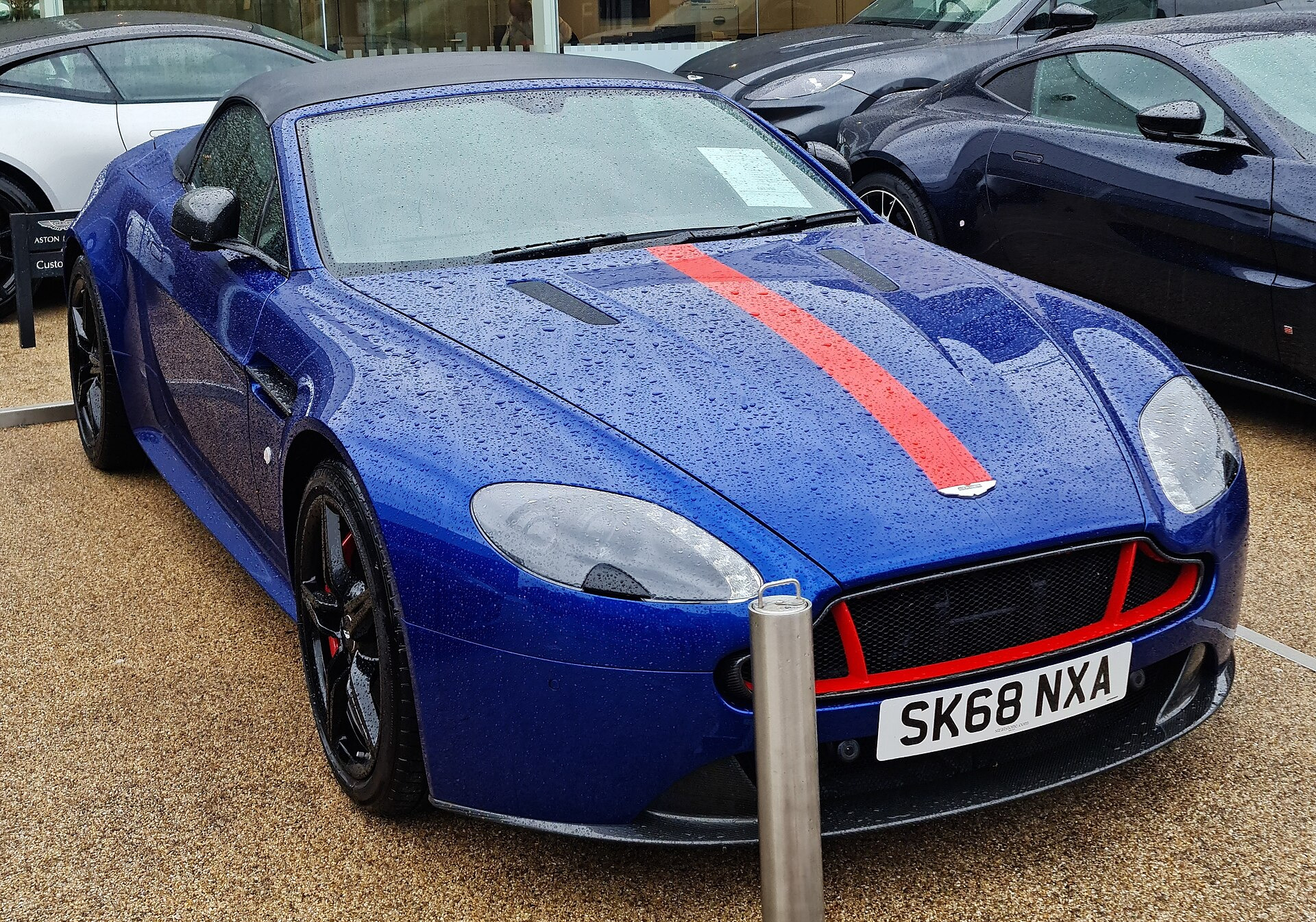 Aston Martin V8 Vantage Roadster (2018)