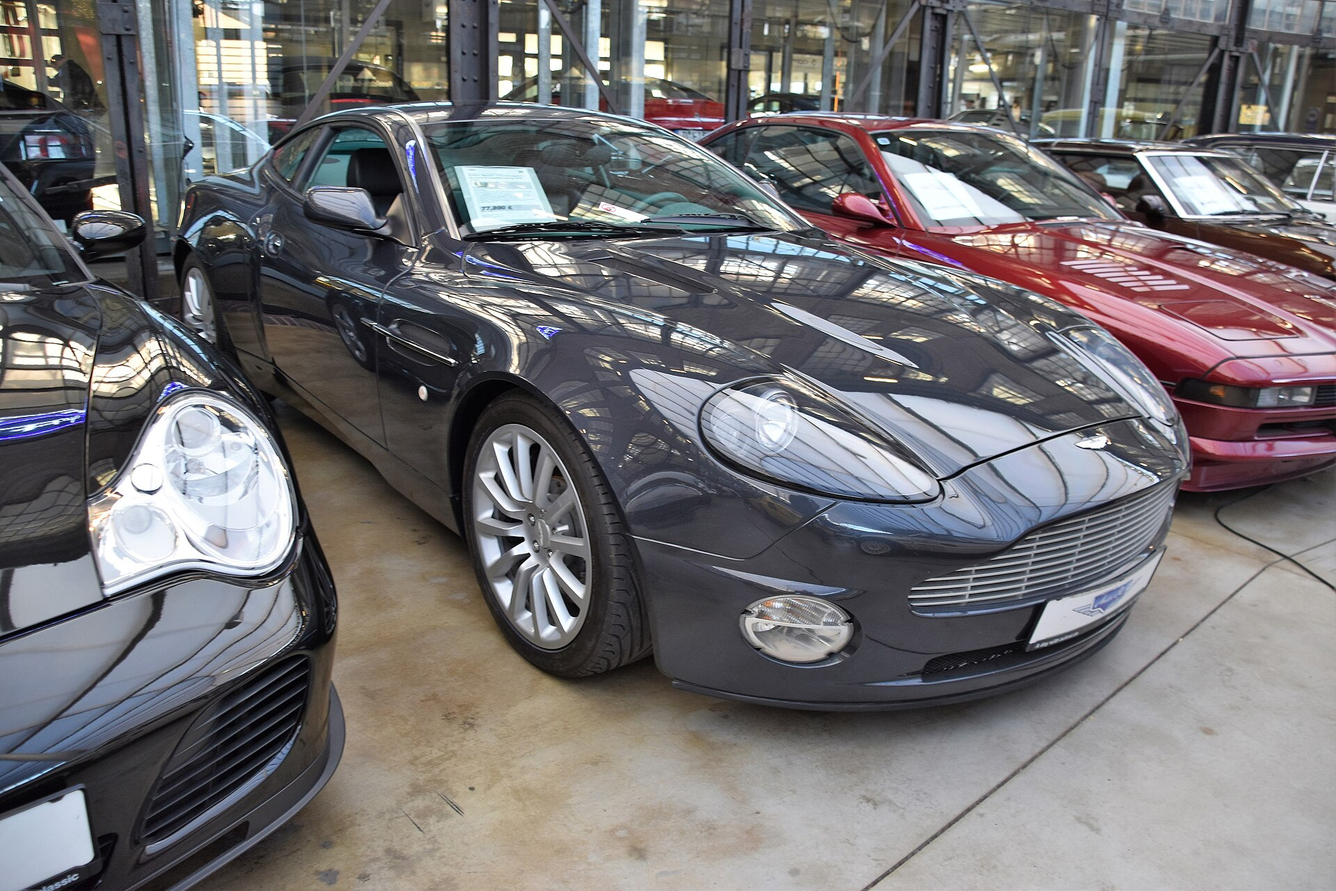 Aston Martin Vanquish