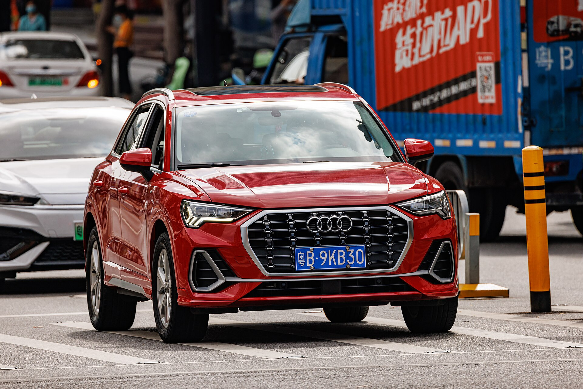 Audi Q3 (F3)