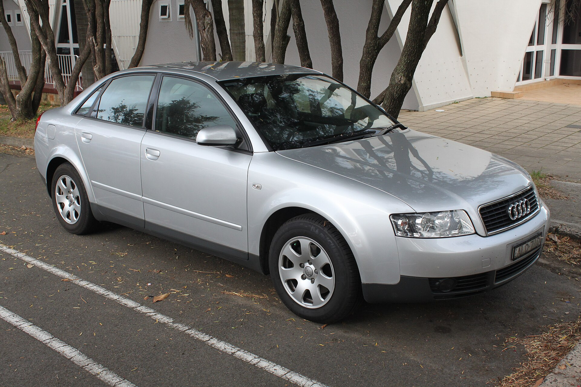 Audi S4 (8E,B6)