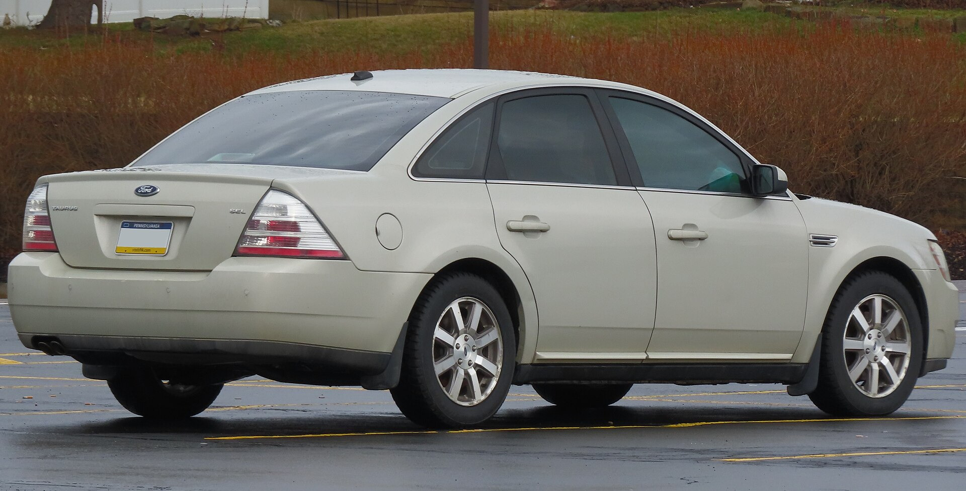 Ford Taurus V