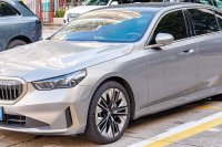 BMW 5er 5 Series Sedan (G60) — снимка 2