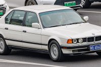 7 Series (E32)