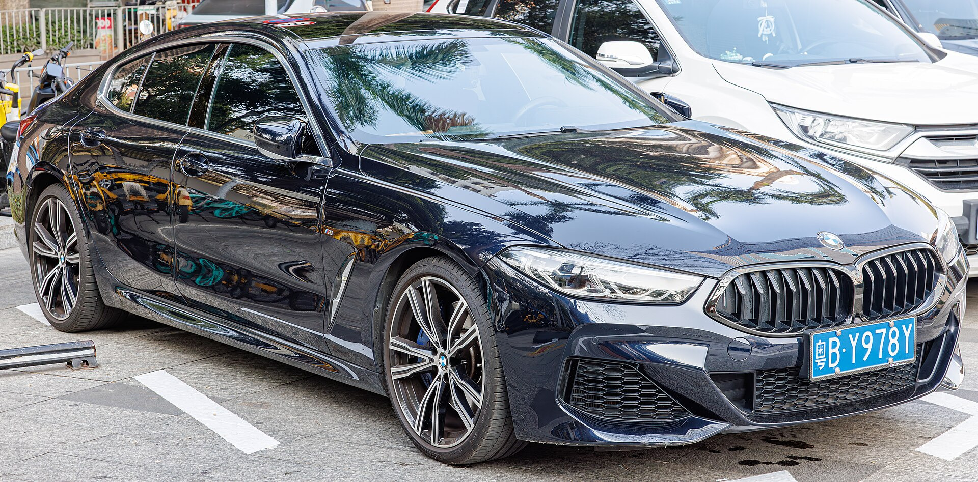 BMW 8er 8 Series Coupe (G15, facelift 2022)