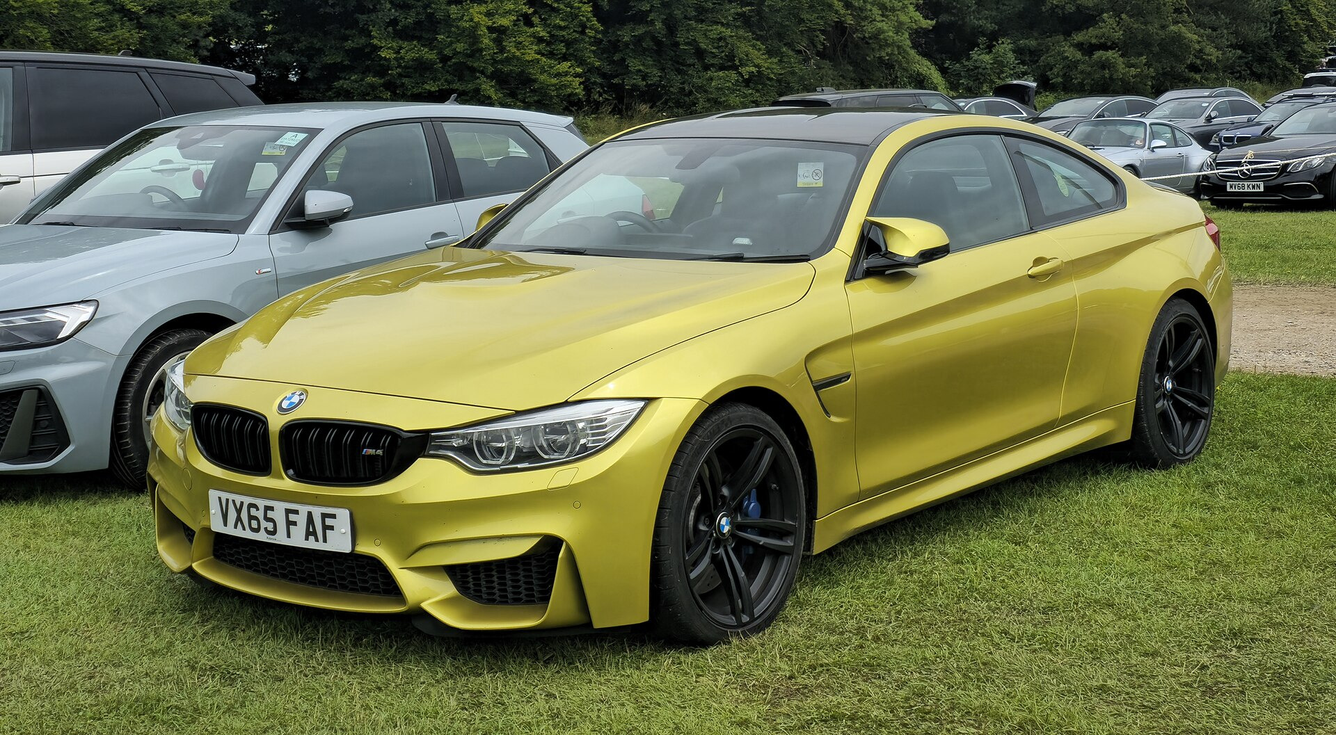 BMW M4 (F82)