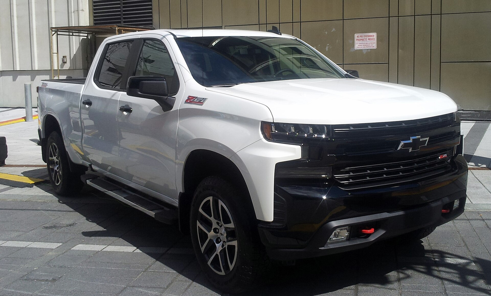 Chevrolet Silverado 1500 Crew Cab III (facelift 2016) Standard Box