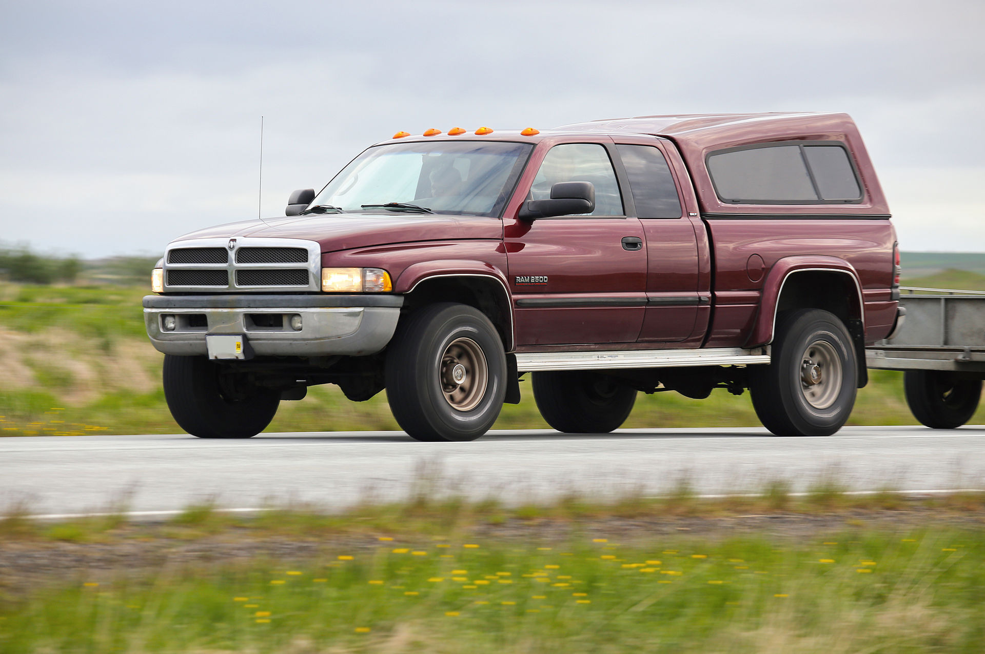 Dodge RAM 2500HD Club Cab Short Bed (BR/BE)