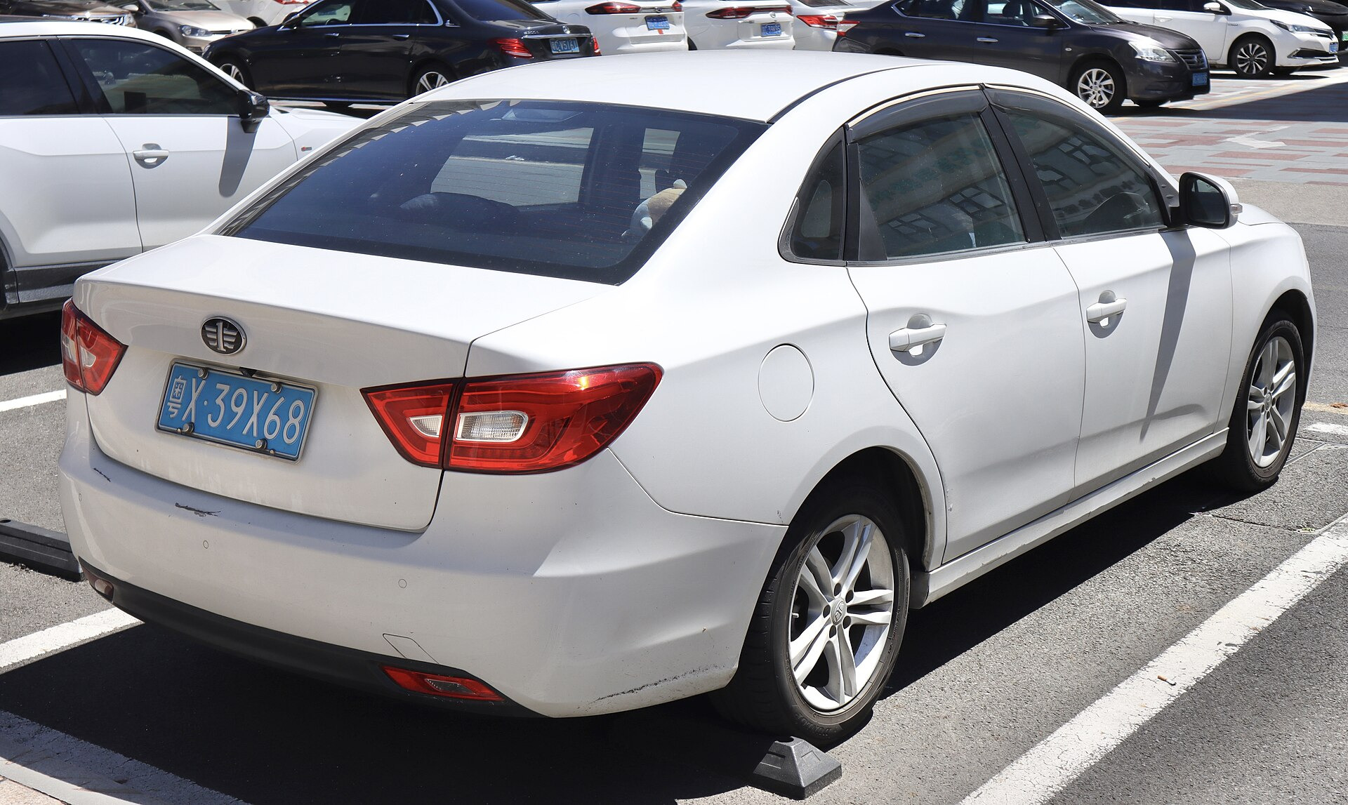 Faw Besturn B30